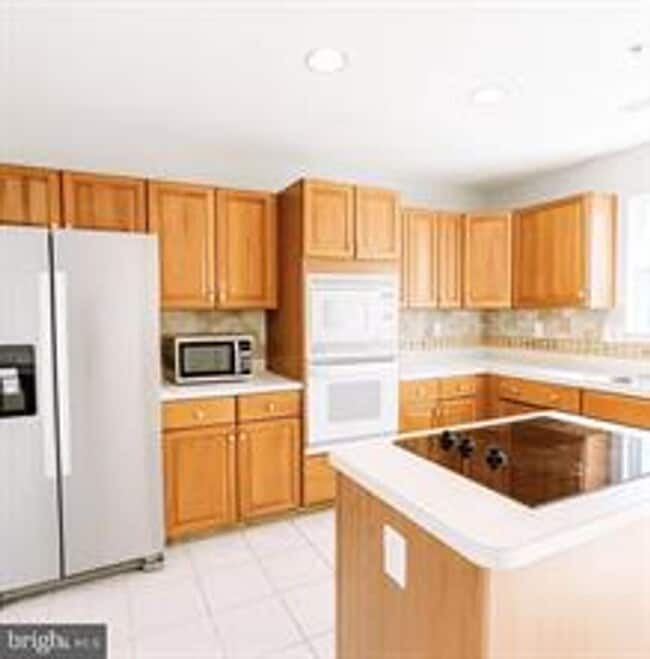 212 Cambridge Pl