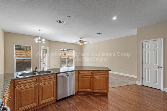 Photo - 511 Arbor Lake Dr