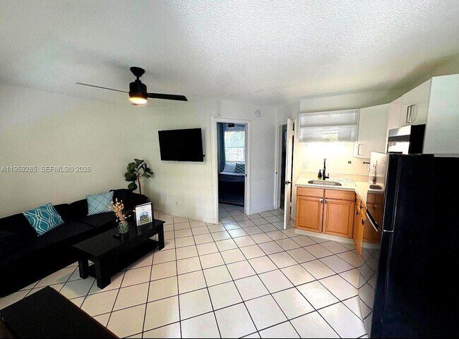 3210 Canal Dr Unit 7