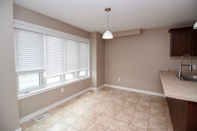 Photo - 5727-5727 Kalar Rd