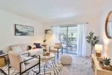 Photo - 1760 Halford Ave