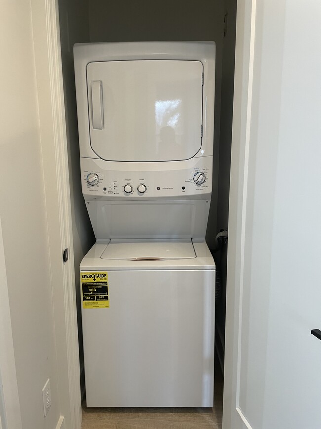 Photo - 1142 English Ave Unidad 1142 English Ave  B