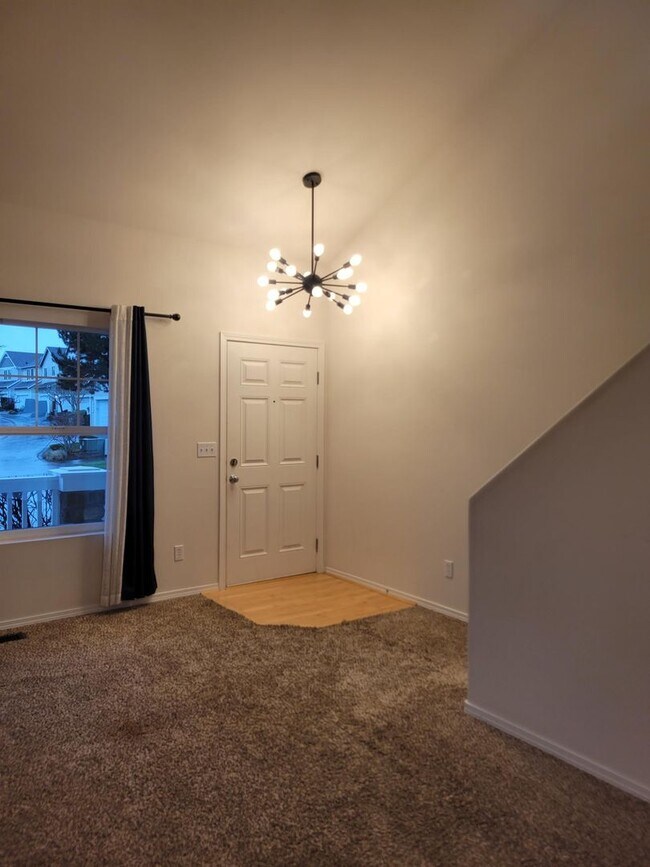 Cozy 4 bd 2.5 bath in Lakeland Hills Rental House Rental in Auburn