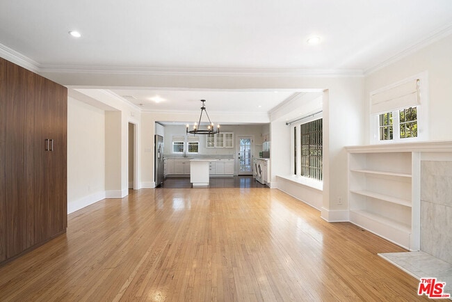 Photo - 720 N Ogden Dr