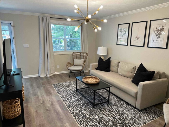 Photo - 2501 Redwood Ct Unit 1