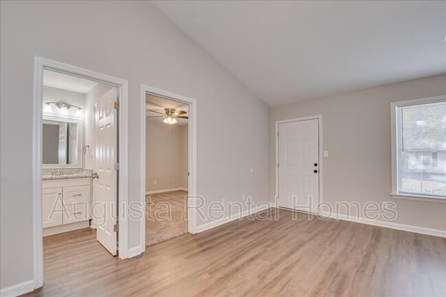 Photo - 1531 Abby Way