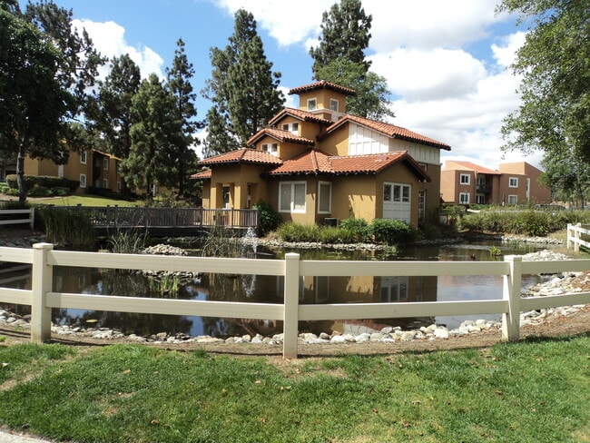Building Photo - Beautifully Upgraded Condo in Rancho Bernardo Unit 101