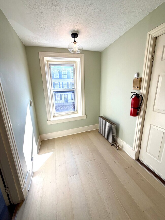 Photo - 49 N Main St Unit 3