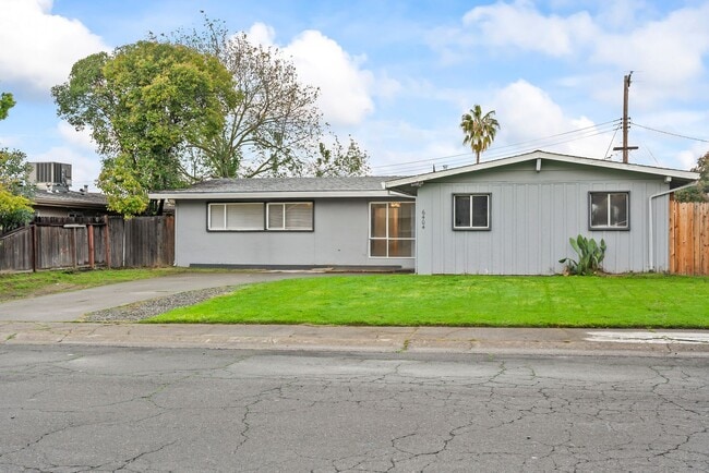 Photo - 6404 Stoneman Dr