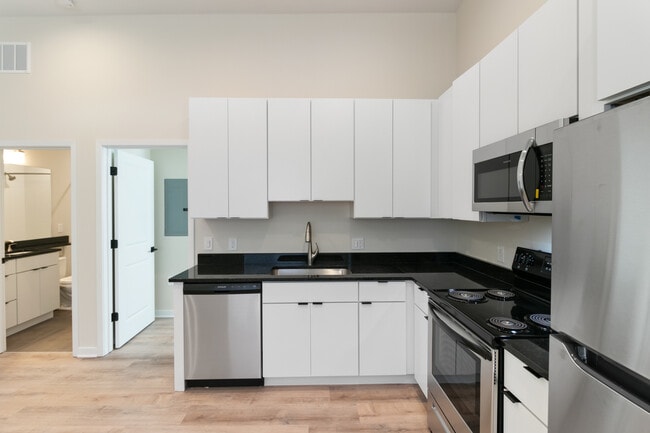 Photo - Avenue Eleven Apartments