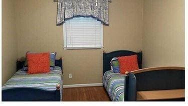 1493 Chateau Dr