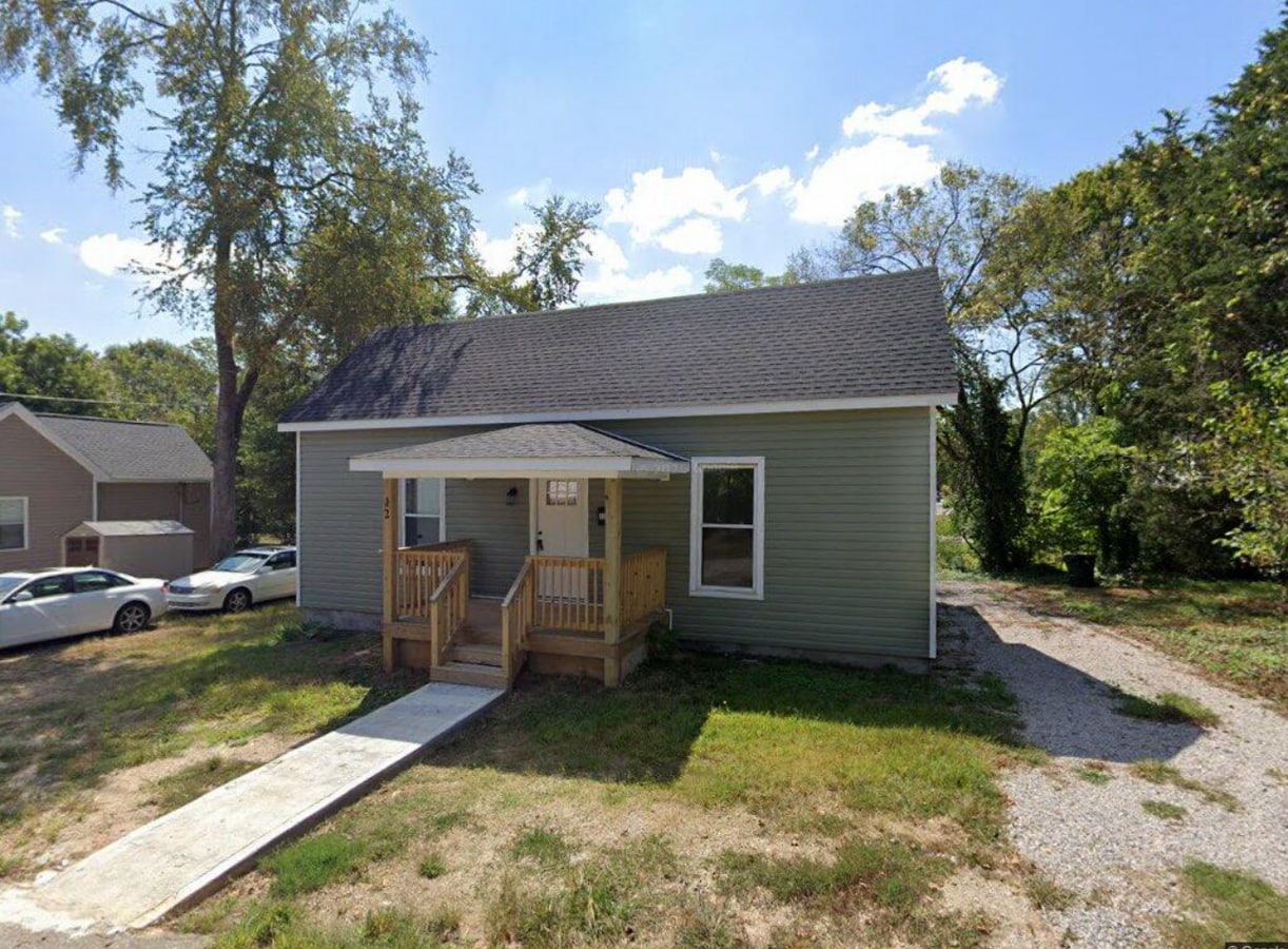 Photo - 12 Mill St