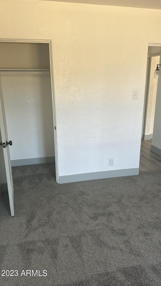 Photo - 1402 W Whitton Ave