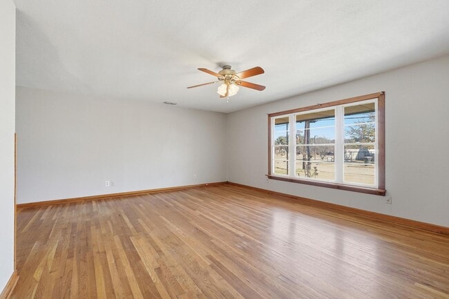 Photo - 134 Meander St