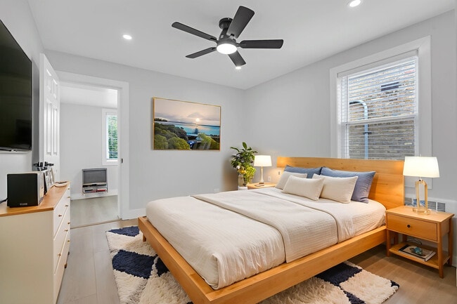 Photo - 2712 W Balmoral Ave Unidad 2E