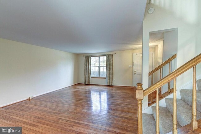 Photo - 9031 Lee Hwy