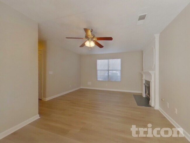 Photo - 6238 Leverett Dr