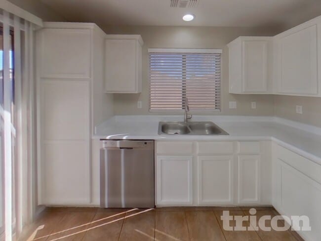 Photo - 42309 W Desert Fairways Dr