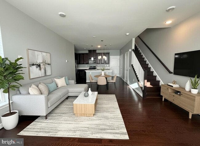 Building Photo - 13338 Arrowbrook Centre Dr