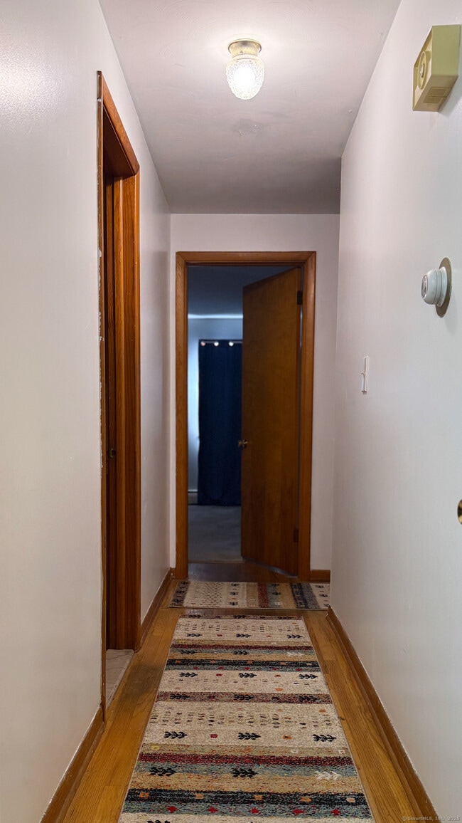 Photo - 72 Victoria Rd