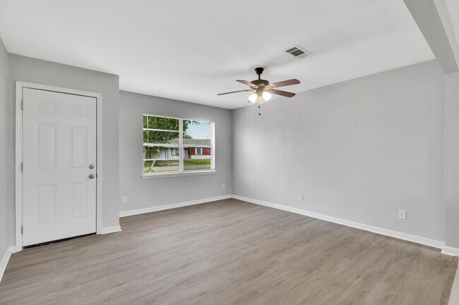 Photo - 1226 Havner Ln