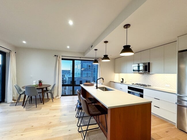 Photo - 1 Nevins Hill Way Unidad 606