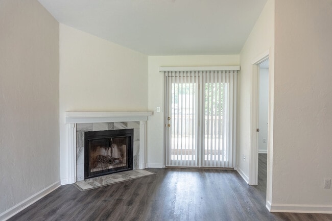 Photo - 3223 Albert Dr