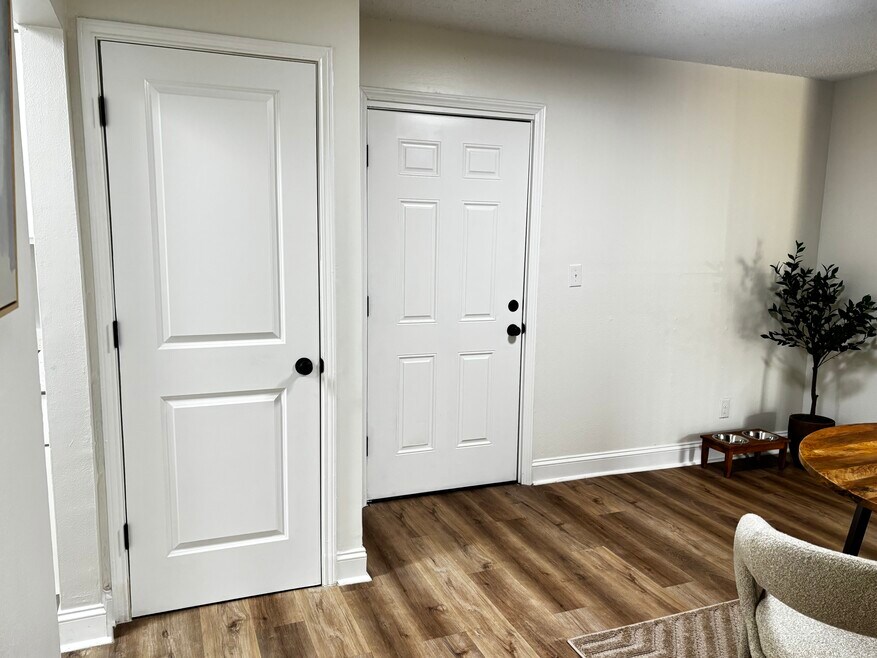 Brookhaven Apartments