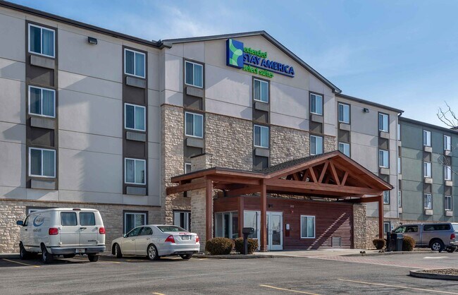 Furnished Studio-Pittsburgh - Cranberry