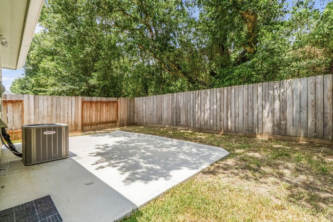 Photo - 16367 Jasmine Marie Pl