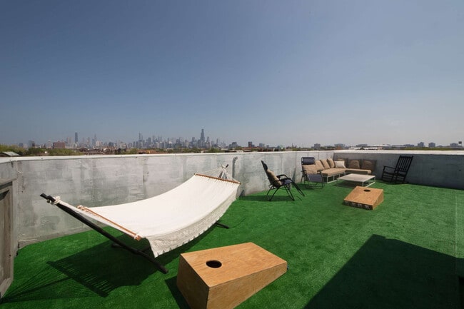 Photo - 2048 W Chicago Ave Unidad ID1244904P