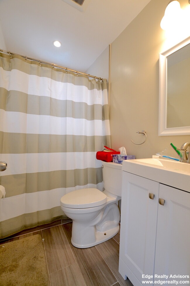 Photo - 40 Union St Unit 3