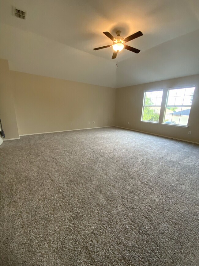 Photo - 1722 Willow Way