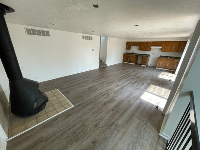 Photo - 661 W Lakeshore Dr