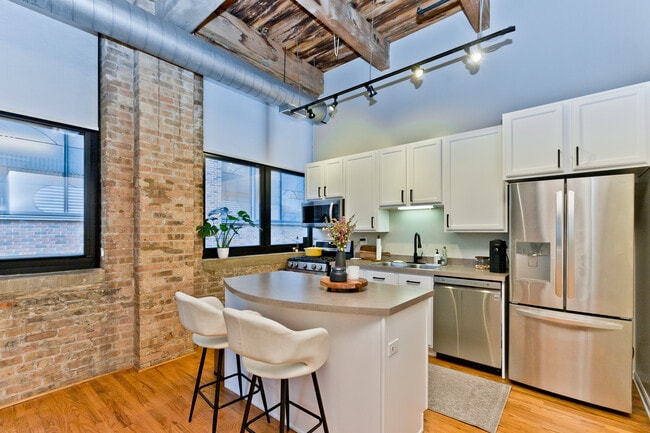 Photo - 215 N Aberdeen St Unit 403B
