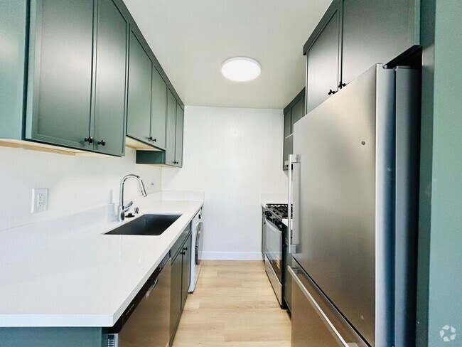 Building Photo - nat105 Rental