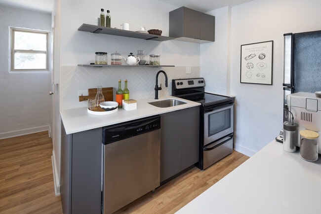 Edgewood Mews
