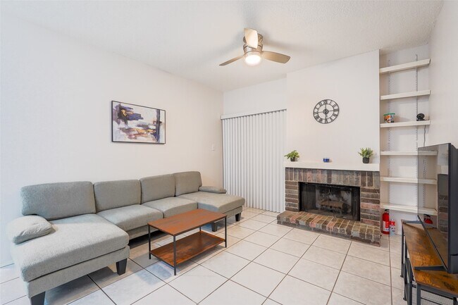 Photo - 7900 N Stadium Dr Unidad 109