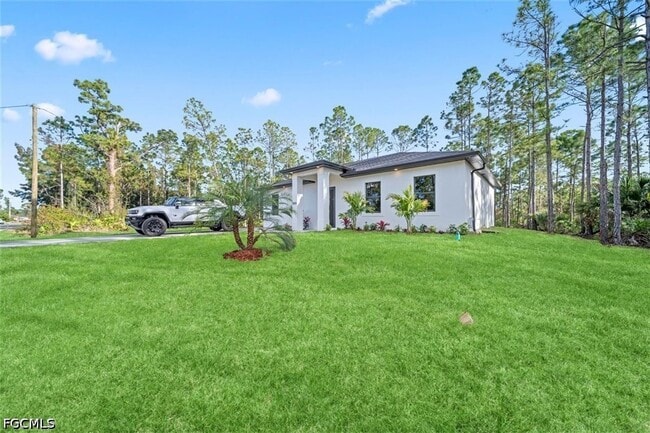 Photo - 1805 W 10th St