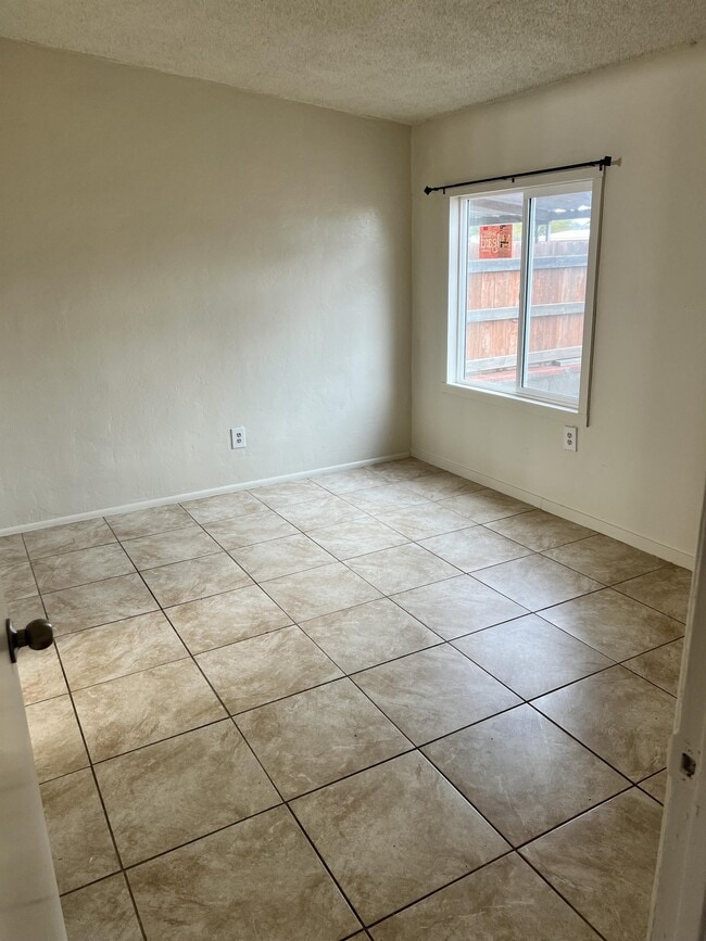 Photo - 926 W Wedwick St