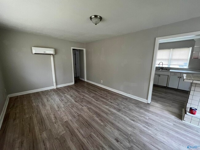 Photo - 2506 Kildare St NW