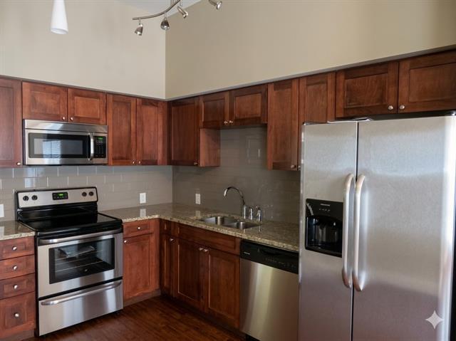 Photo - 928 Travis Ave Unidad 407