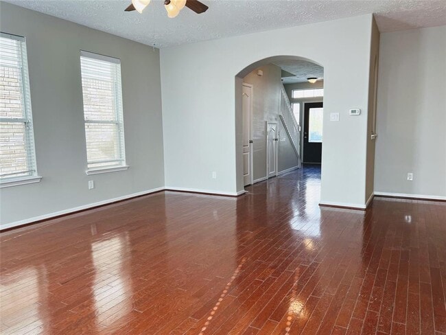 Photo - 7415 Hollister Ridge