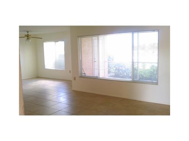 Photo - 2341 NW 33rd St Unit 402