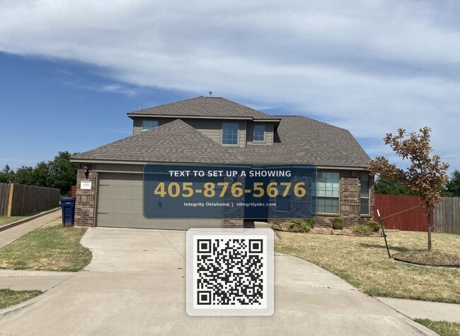 Building Photo - 4 bedrooms/2.5 bath over 2,000 square feet