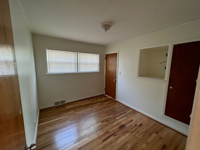 Photo - 4402 Cooper Ave