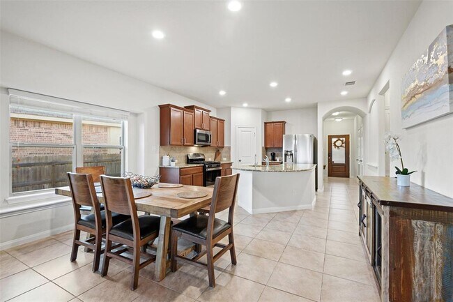 Photo - 489 Shale Cir