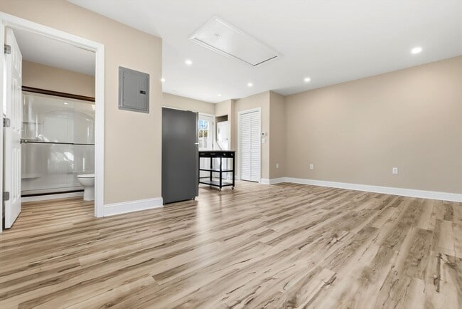 Photo - 9 Winthrop Ave