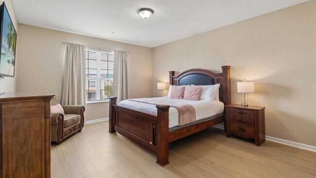 Photo - 5037 Shoreway Loop Unidad ID1244710P