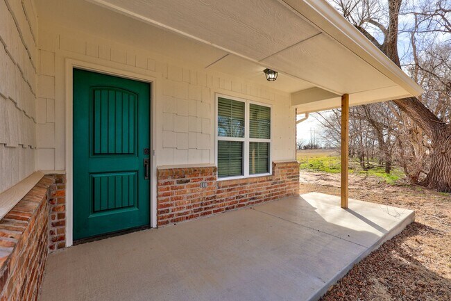 Photo - New Duplex For Lease in Noble on large lot. $500.00 off 1st month's rent with a 2 year lease!